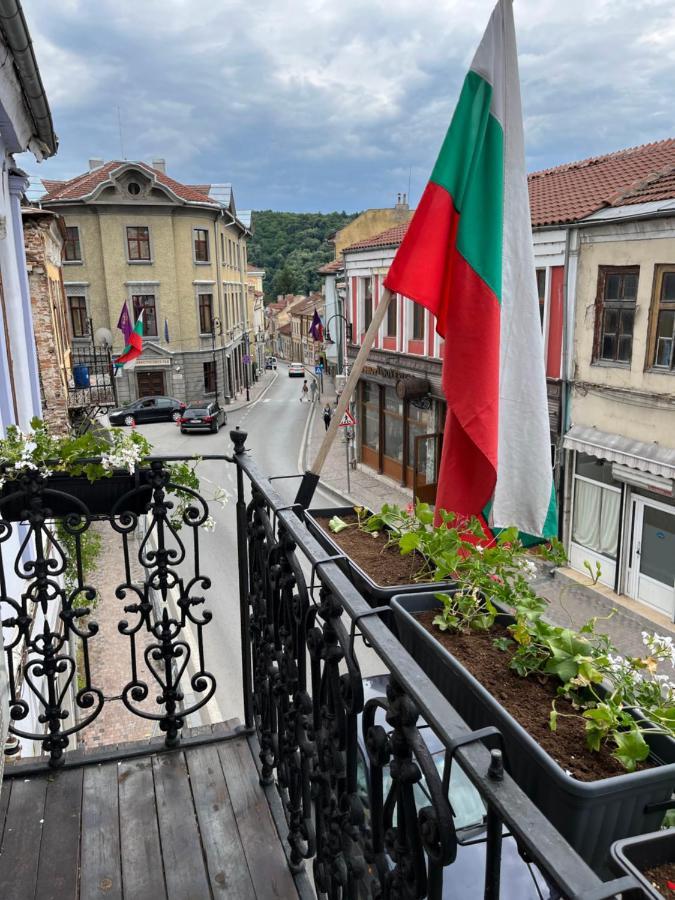 Tsarevets Residence Велико Търново Екстериор снимка